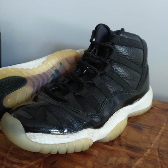 AIR JORDONS! - Picture 10 of 10